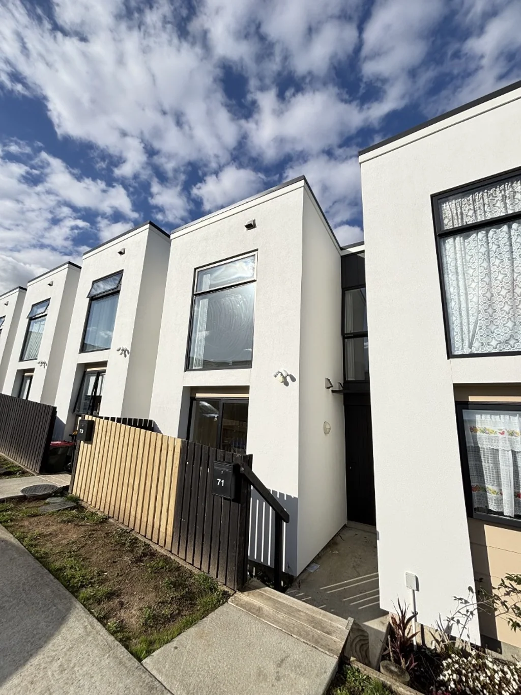 MANGERE BRIDGE, 3 BEDROOMS