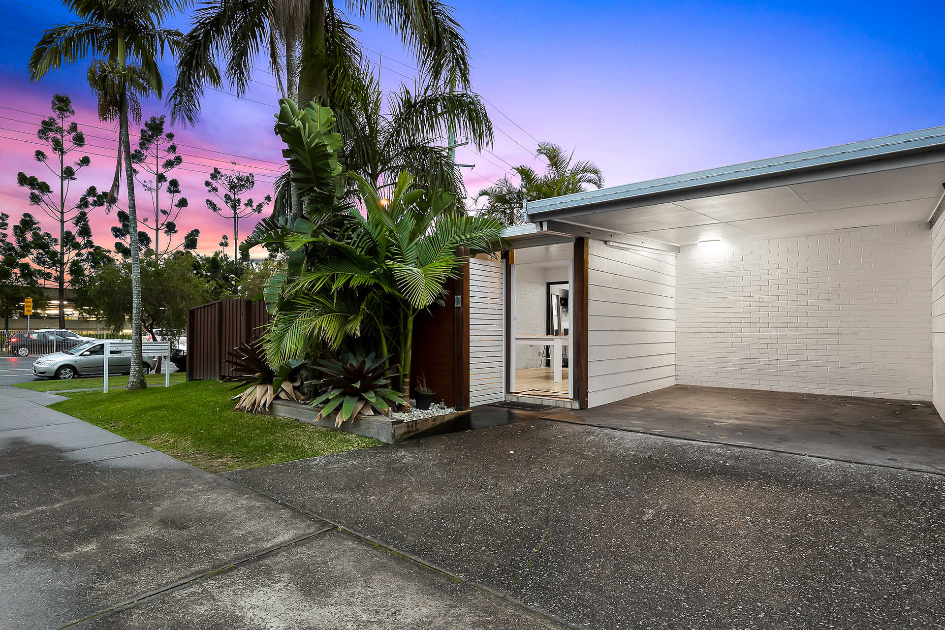 UNIT 1 34 GUINEAS CREEK RD, CURRUMBIN WATERS QLD 4223, 0 غرف, 0 حمامات, Townhouse