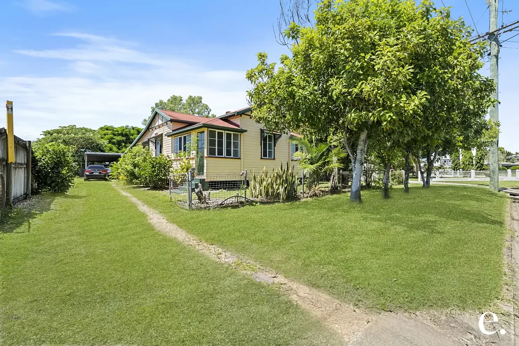 Mareeba 2 Bedroom Timeless Queenslander on MD Zoned 1,012m² across from Mareeba Hospital!