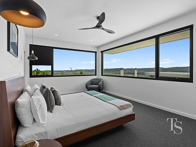 46 Lachlan Pde, Trevallyn, TAS 7250, 5 Bedrooms, 3 Bathrooms, House