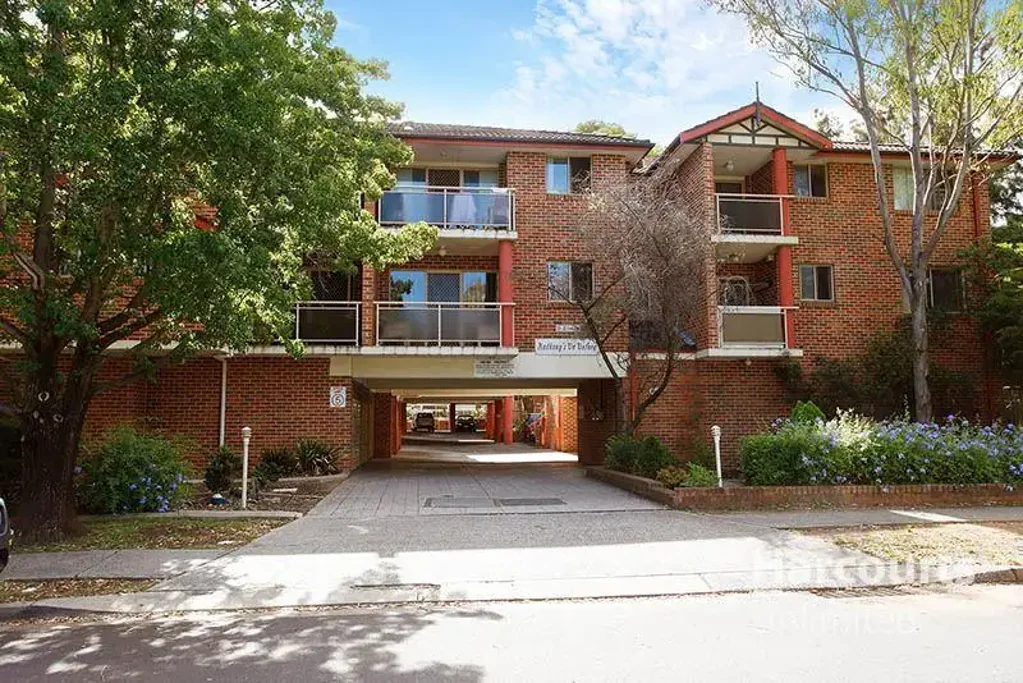 Open Home: Saturday 22nd August 3:15pm - 3:30pm
