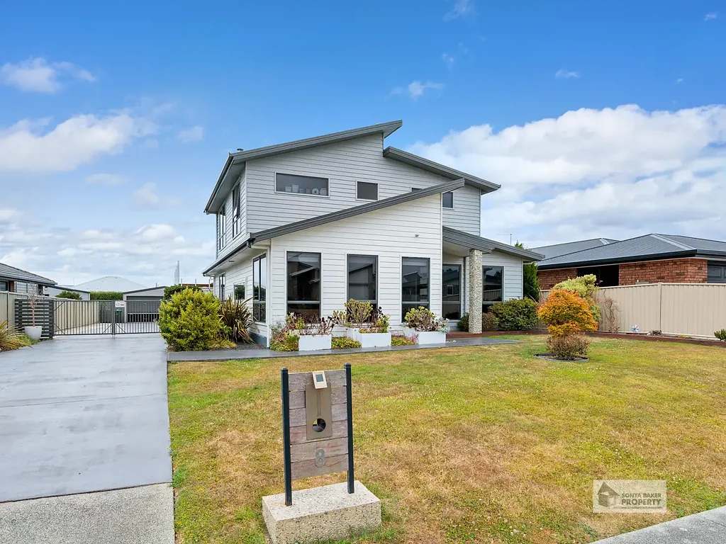 Wynyard 5બેડરૂમ Modern, Spacious Home in Highly Sought After East Wynyard