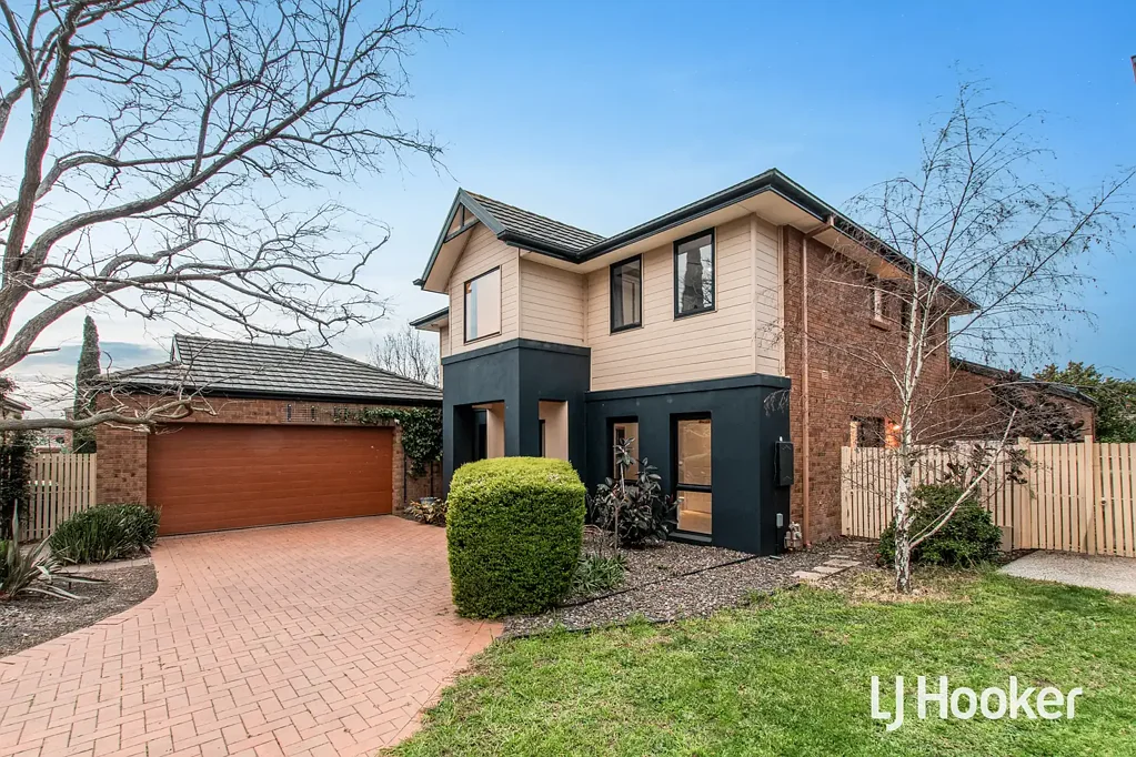 Point Cook 5房 品质卓越的双层住宅 Stunning Double-Storey Home with Exceptional Quality