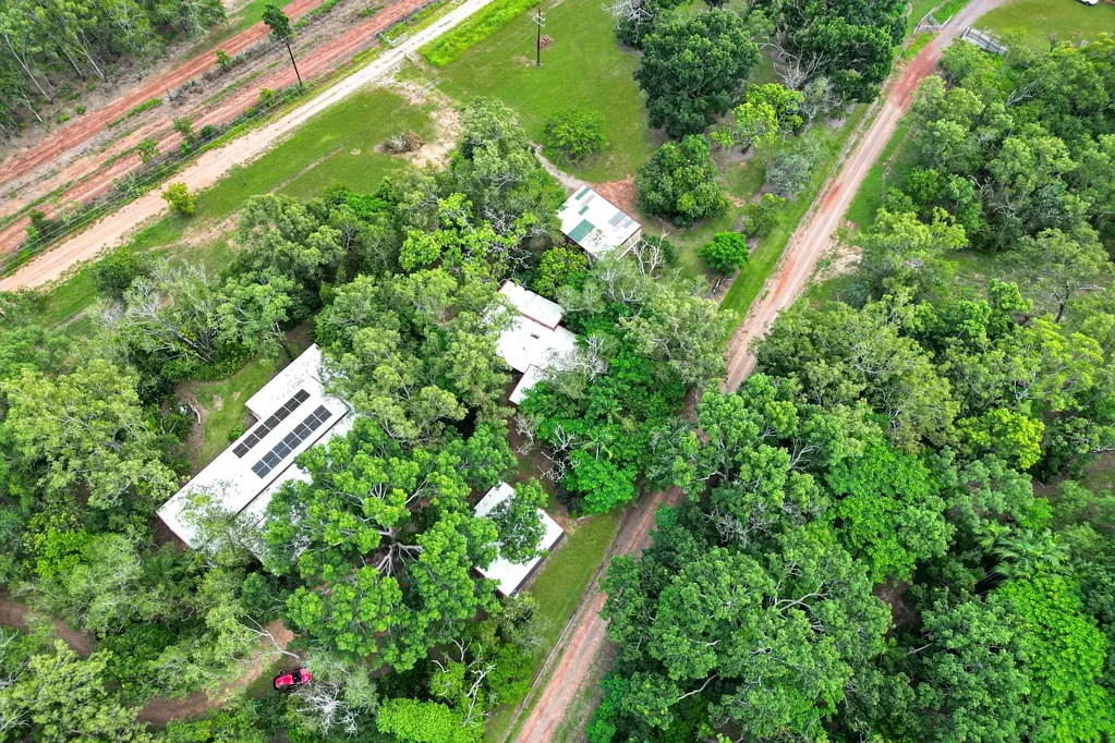 Bees Creek 3Zimmer A Rare Find: 2 Hectares of Tranquil Living and Endless Possibilities