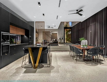 13 Gresham Street, East Brisbane, Brisbane - Eastern Region, 5 ห้องนอน, 3 ห้องน้ำ, House