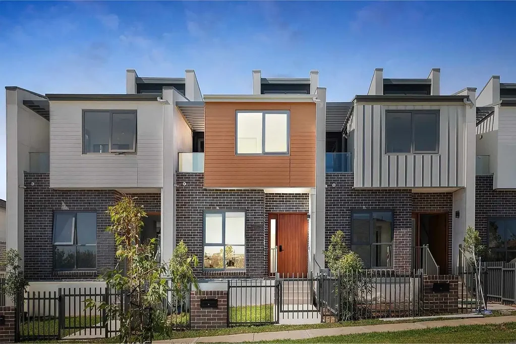 North Kellyville 3 Bedroom Amazing Double Storey House in North Kellyville
