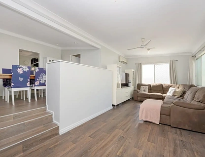 19 Lothair Street, Pimlico, QLD 4812, 4房, 1浴, House