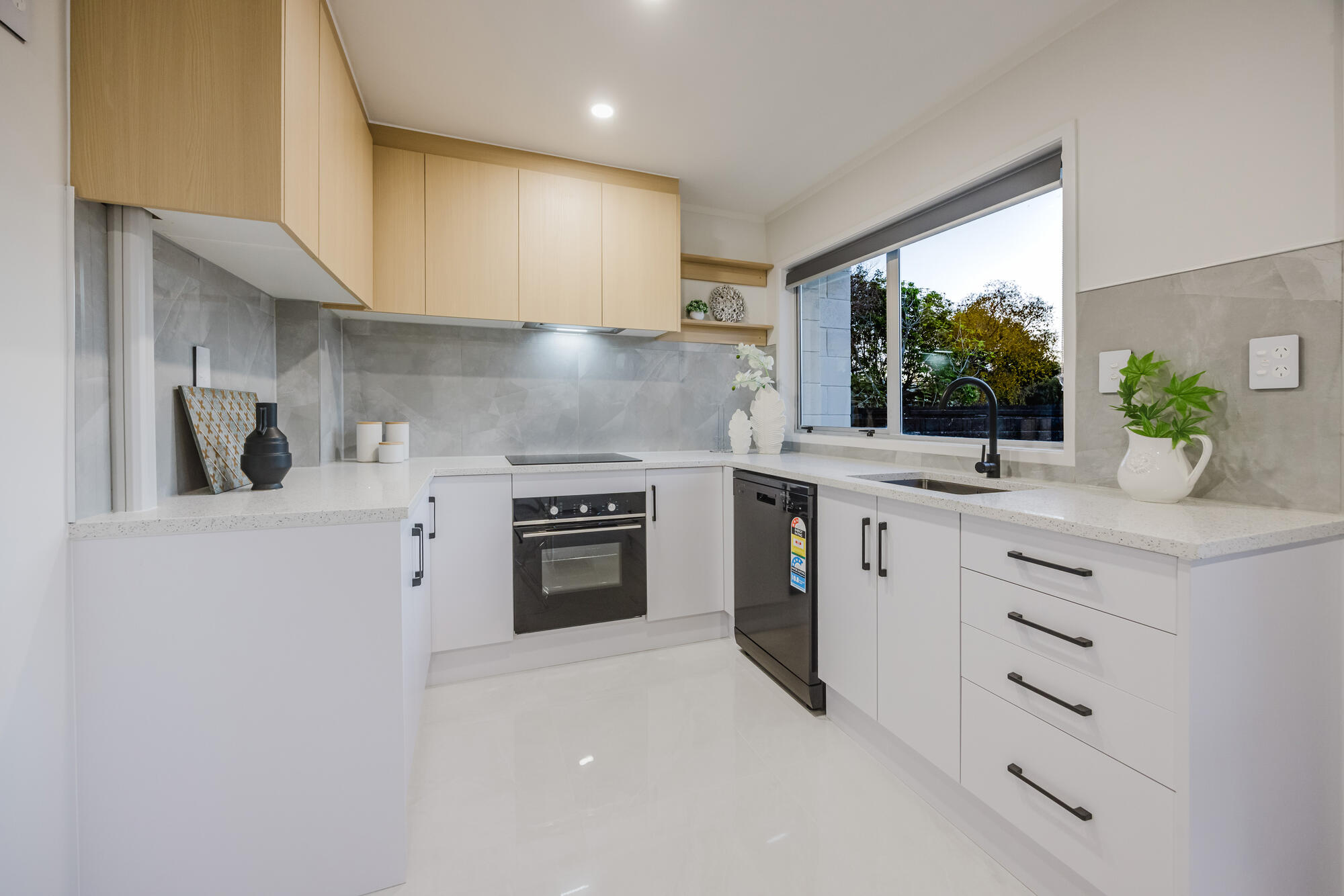 1/11 Sharivari Place, Conifer Grove, photo 4