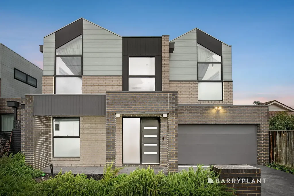 Bundoora 4Kwarto Architectural Excellence with Dual Master Suites & Designer Luxury