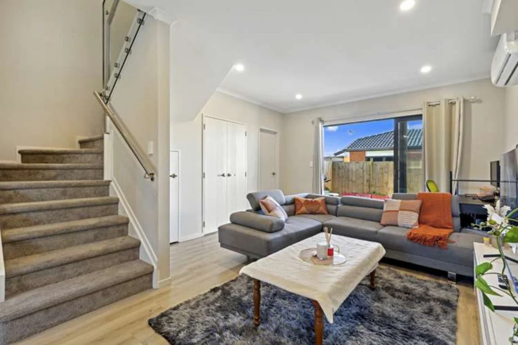Modern 3-Bedroom Townhouse