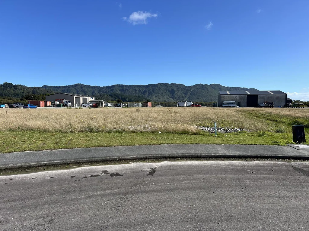 Kaiata Exceptional Commercial Position Near Greymouth