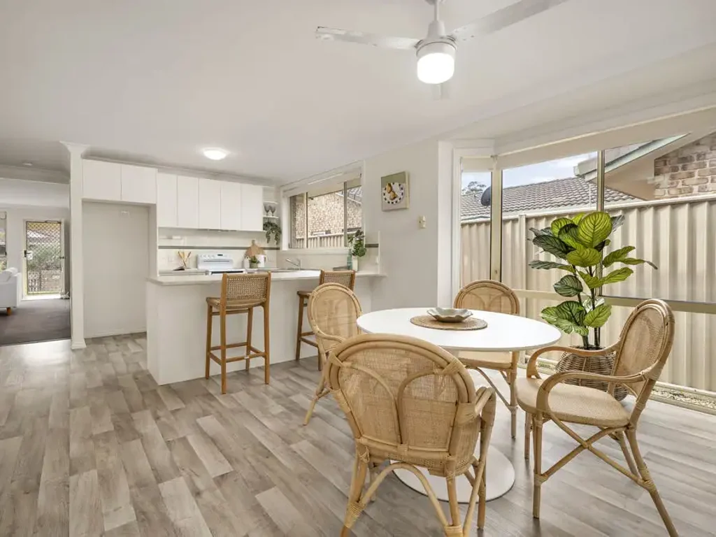Coffs Harbour 3 Bedroom Well Appointed Family Home In The Heart Of Coffs Harbour...