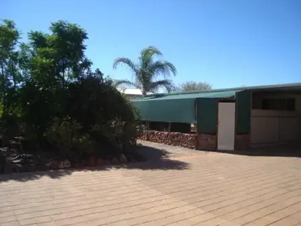Roxby Downs 4ਬੈੱਡਰੂਮ Enjoy Complete Privacy in this Neat Family Home.