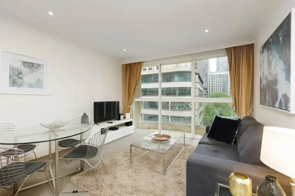 Sydney 1房 豪华单身公寓 大理石浴室 花岗岩厨房 欧洲电器 阳光阳台 俯瞰乔治街 远眺Jamieson 屋顶泳池 水疗健身 北CBD核心 步行繁华 PREMIUM BUILDING, PREMIUM LOCATION