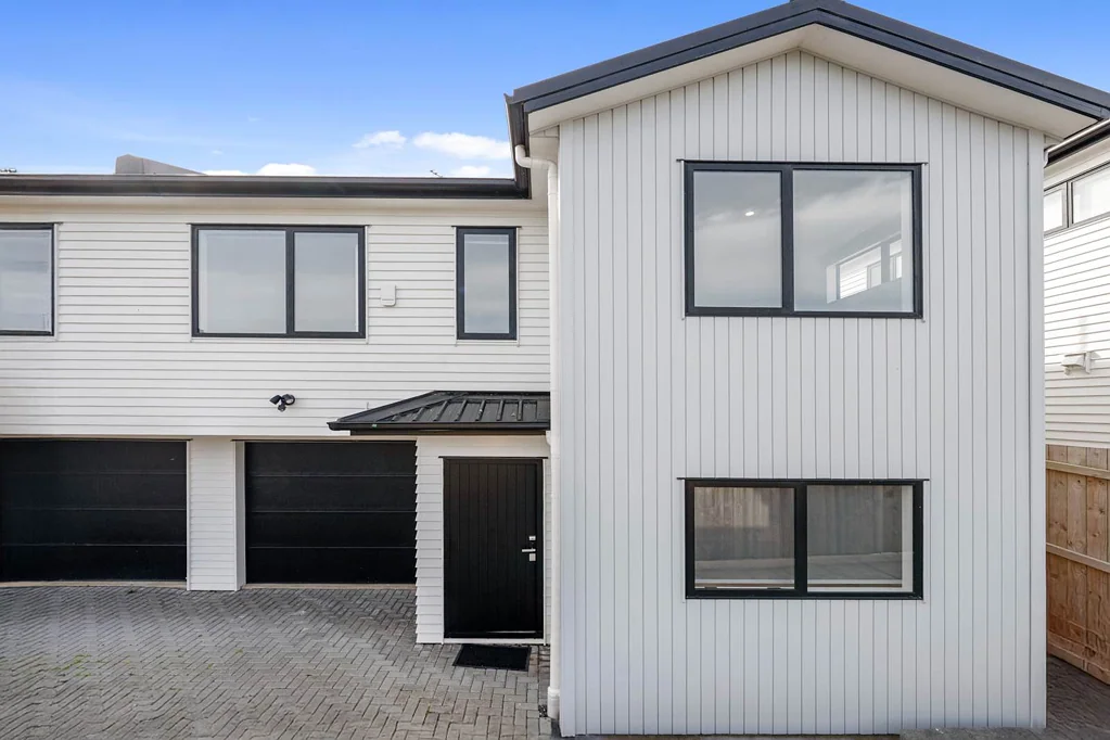 Howick 4 Bedroom Modern, Low-Maintenance in the Heart of Howick
