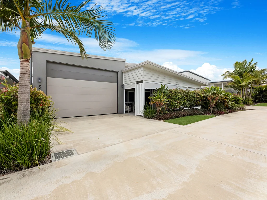 5/1 Latitude Boulevard, Nikenbah, QLD 4655