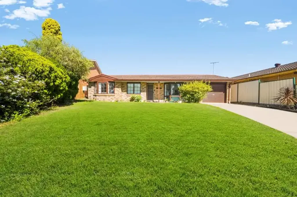 49 Stornoway Avenue, St Andrews, NSW 2566
