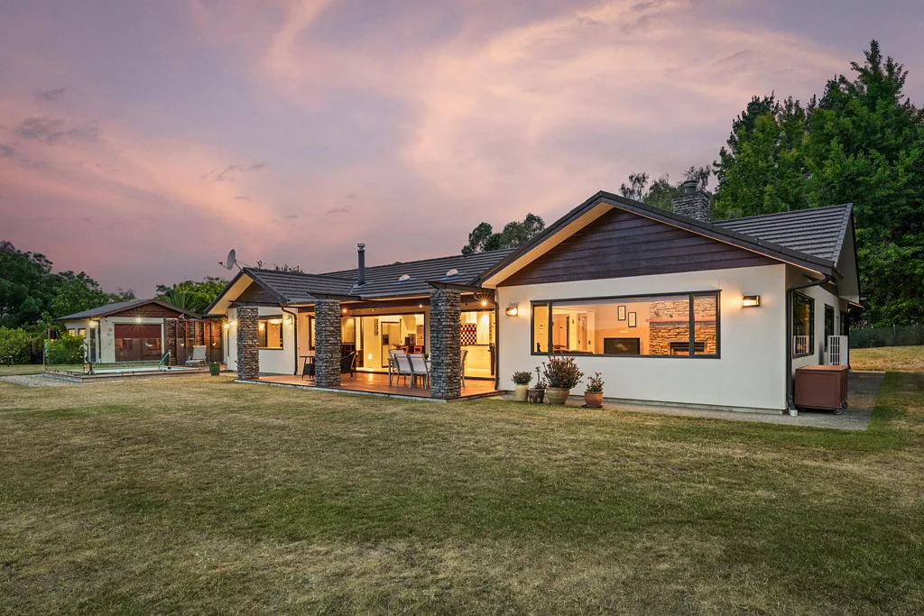 Maraekakaho 4 Bedroom Upsize your life in style!