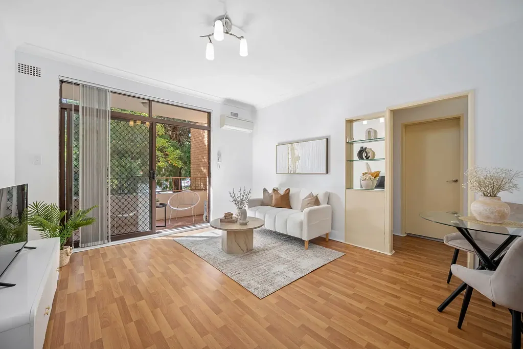 Penshurst 3 Bedroom Modern Three Bedroom Apartment