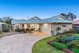 2 Glenside Walk, Berwick