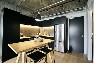Modern 2 Bedroom, 2 Bathroom Apartment plus Car Park
