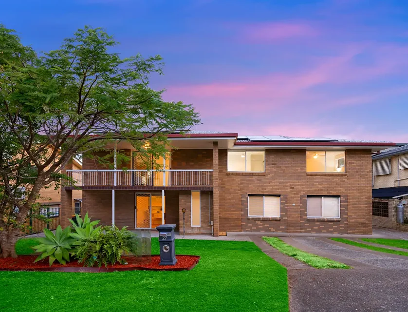 27 Gordonia Street, Macgregor, QLD 4109, 4 Kuwarto, 2 Banyo, House