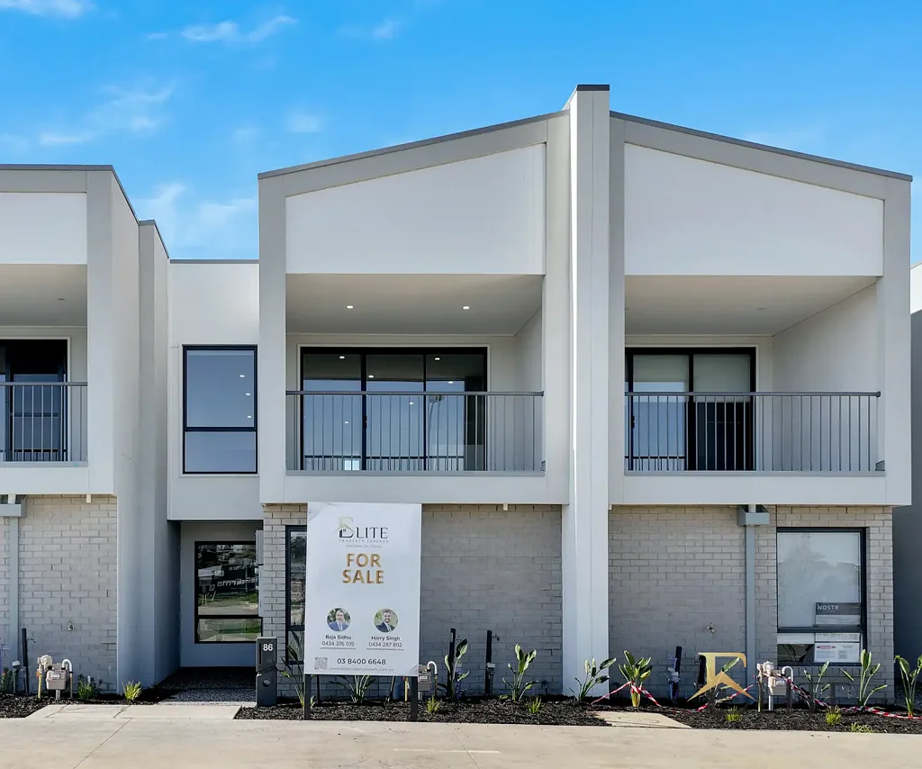 86 Wild Goose Way, Clyde North, VIC 3978
