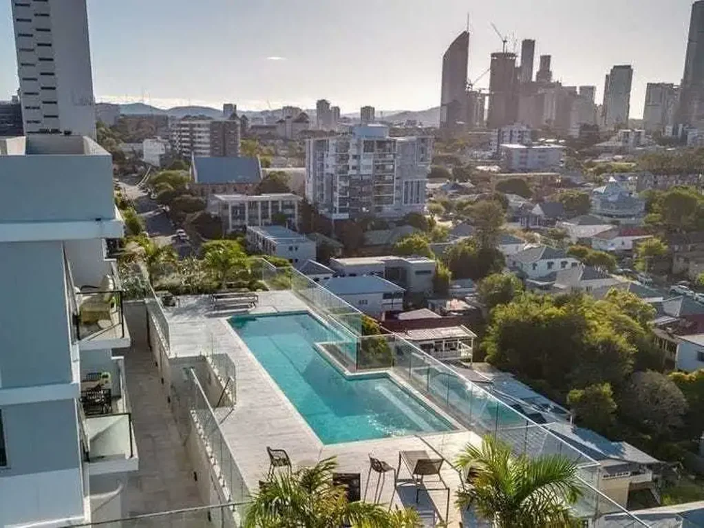 Kangaroo Point 1 Bedroom Elevated living in the heart of Kangaroo Point!