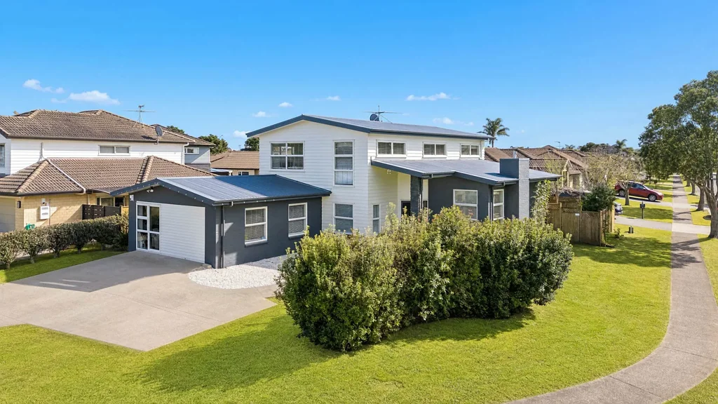 Wattle Downs 5房  Moving on! Huge 5 Bed Opportunity!