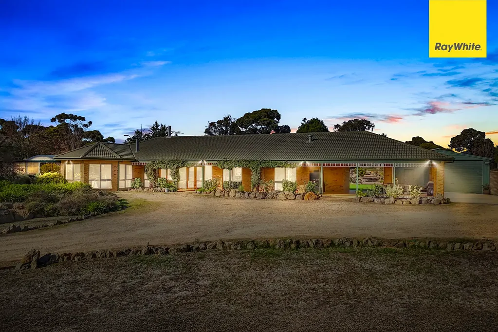 25 Winilba Road, Sunbury, VIC 3429
