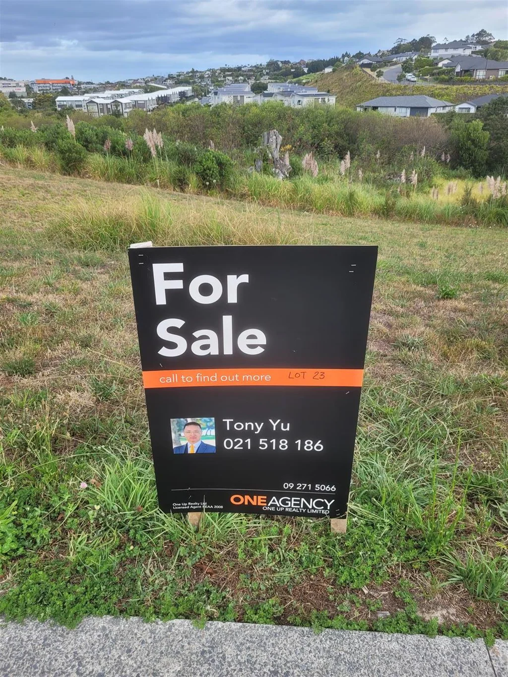 Stanmore Bay Section Only $499,000 Must Sell NOW