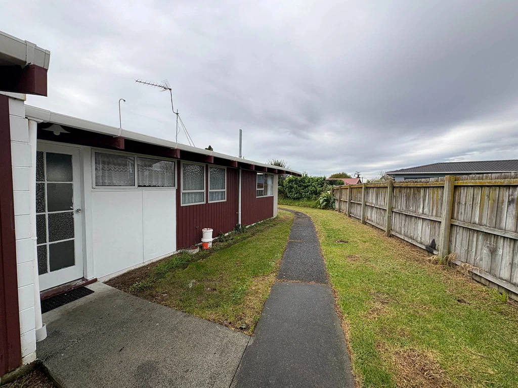 Recently Refurbished 2 Bedroom Unit For Rent I...