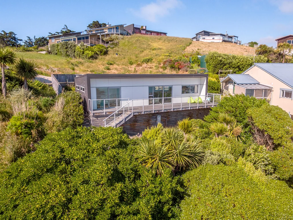 Castlepoint 2Zimmer Hidden beach bach with panoramic ocean views
