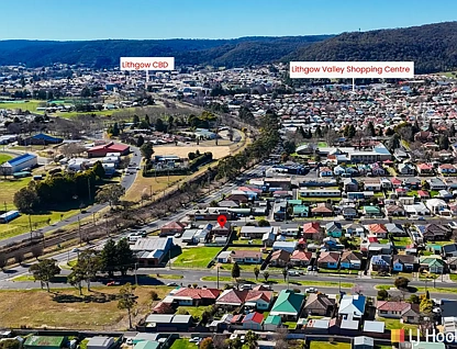 76 Rifle Parade, Lithgow, NSW 2790, 4 ਕਮਰੇ, 2 ਬਾਥਰੂਮ, House