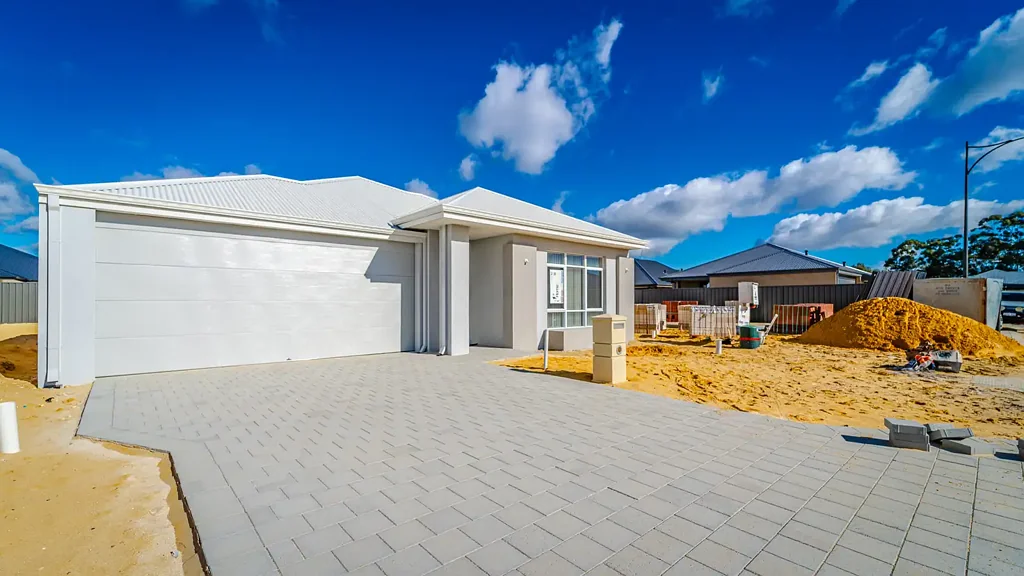 BRAND NEW FAMILY HOME!! Please register for home open updates.
