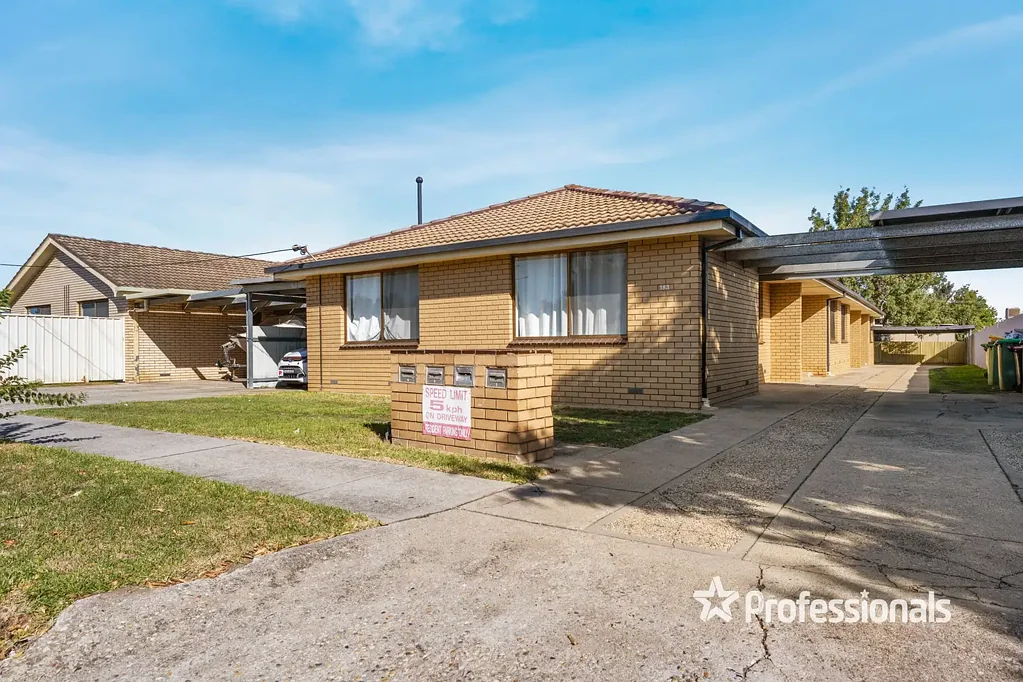 RENOVATED 2 BEDROOM UNIT