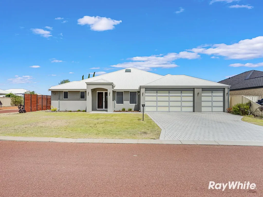 Spacious 5-Bedroom, 3-Bathroom Family Home for Rent!