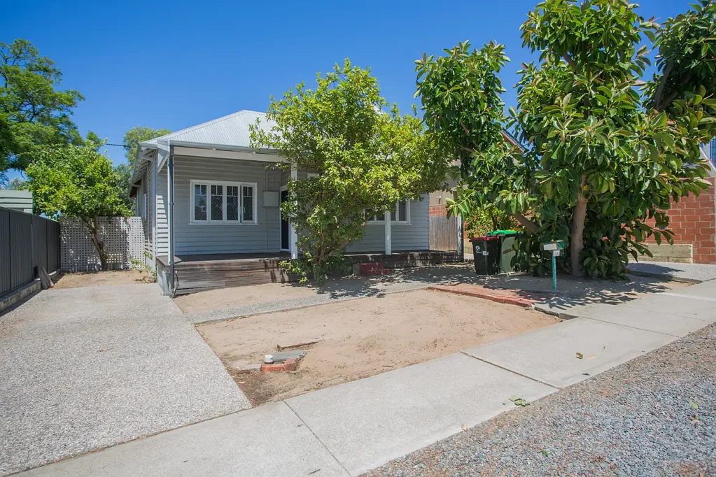 Cute 3 Bedroom House!