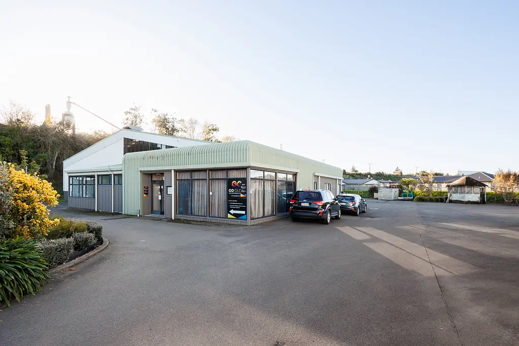 Kelvin Grove Industrial warehouse for lease