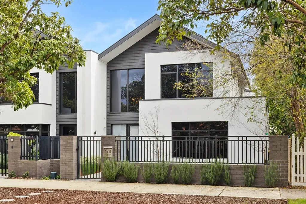 Architectural Stunner - Fully-furnished & equipped