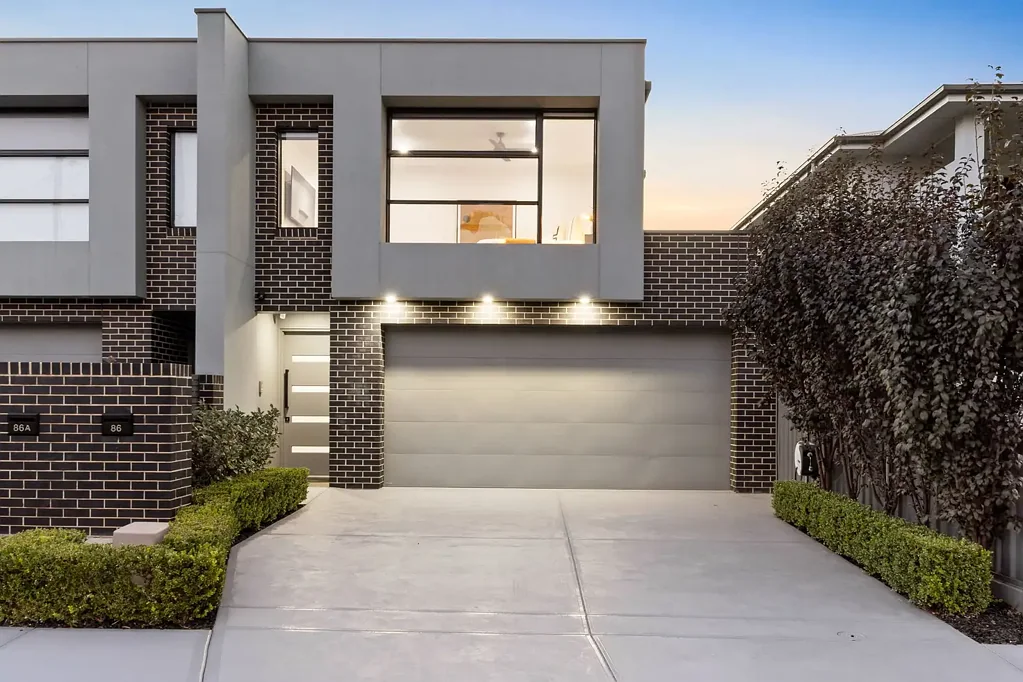 Semaphore Park 4 Bedroom Urban Finesse, Fields Of Freedom - A Life Of Coastal Luxury