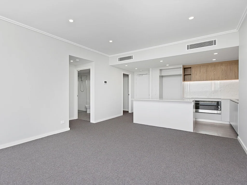 702/8 Henley Street, Como, WA 6152