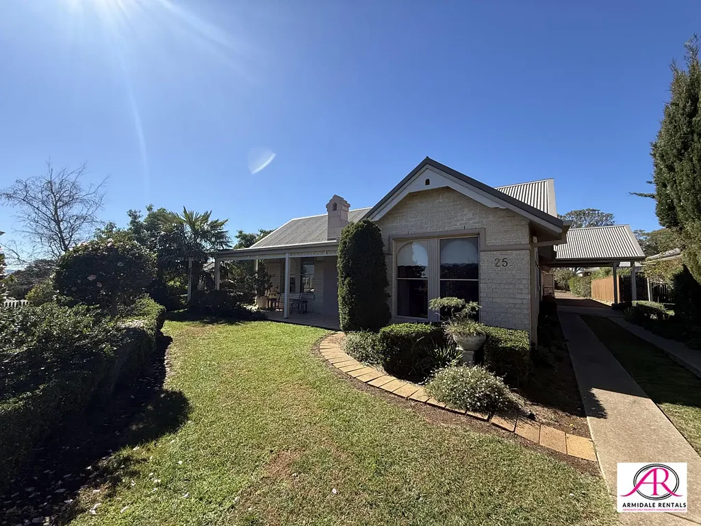 Armidale 3chambre Luxury Living in South Hill Modern 3-4 Bedroom Home