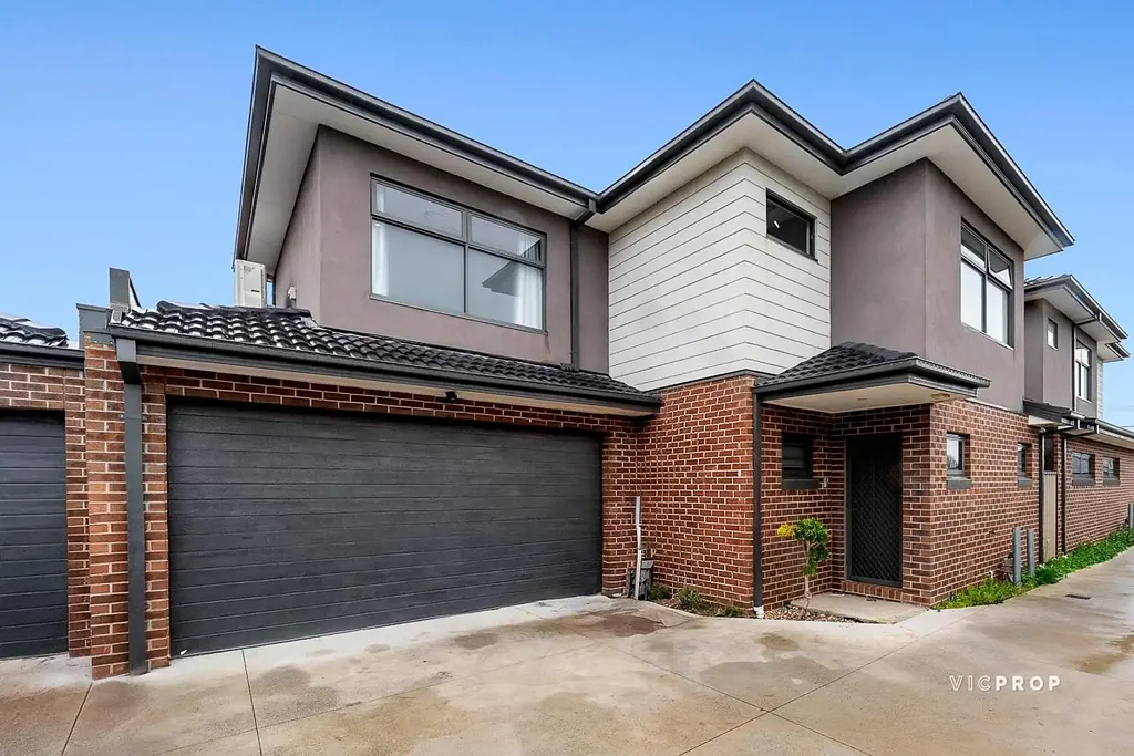 2/19 Raymond Street, Sunshine West, VIC 3020