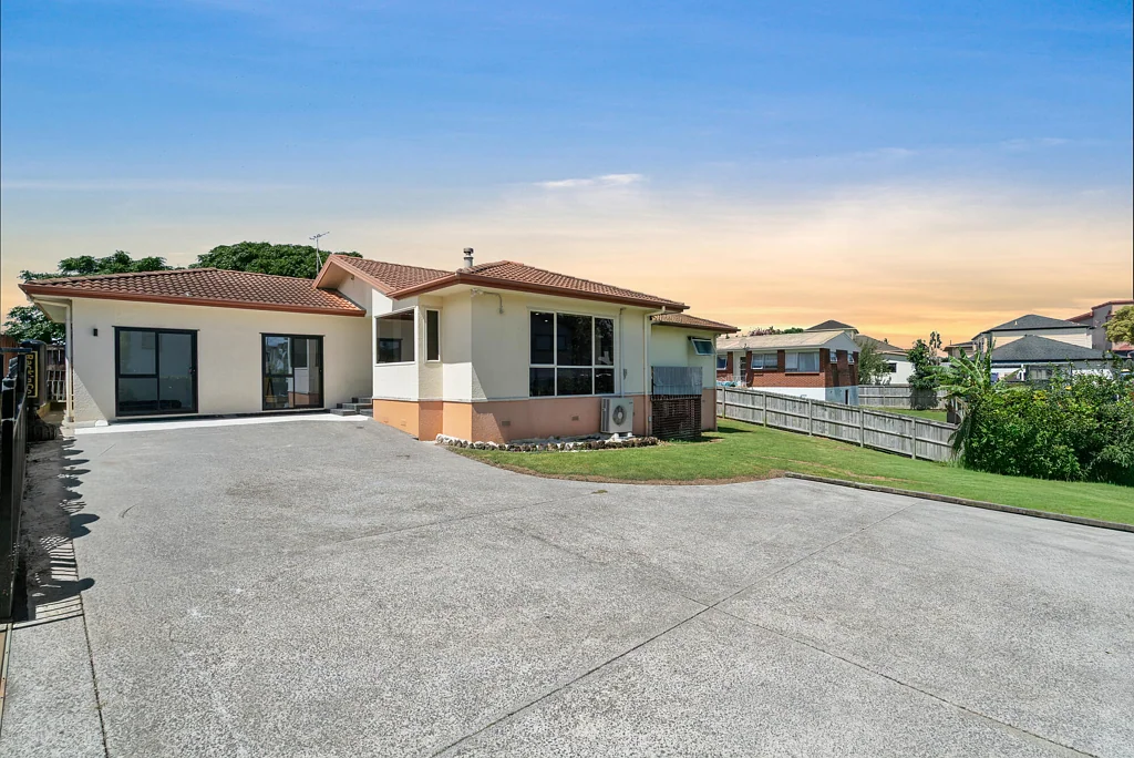 Papatoetoe 5房  Home & Granny - Owners Bought Already!