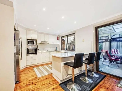 26 Isaac Smith Parade, Kings Langley, NSW 2147, 4 rūma, 2 rūma horoi, House