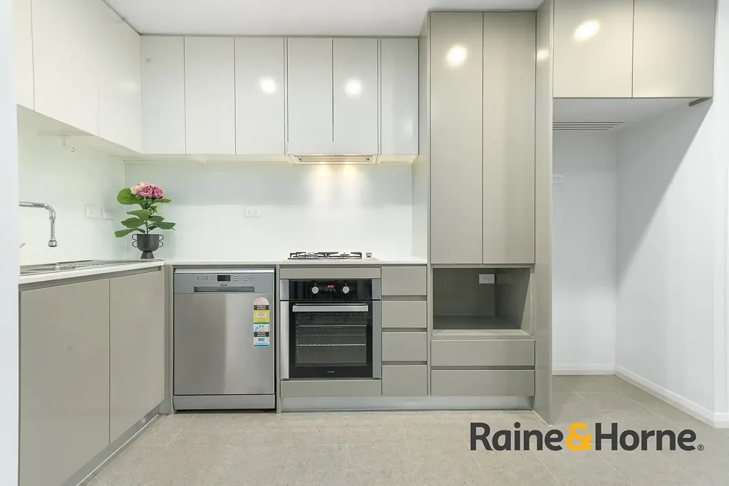 Ryde 1 Bedroom Oversized Sunlit One-Bedroom Apartment with Study