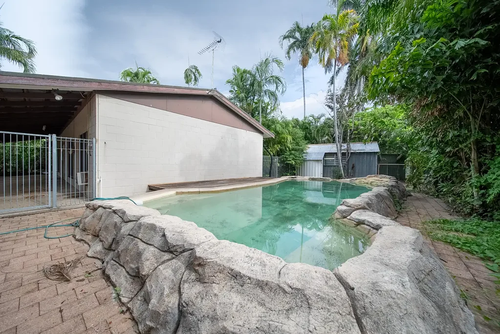Spacious Family Home with Pool, Shed & Tropical Privacy