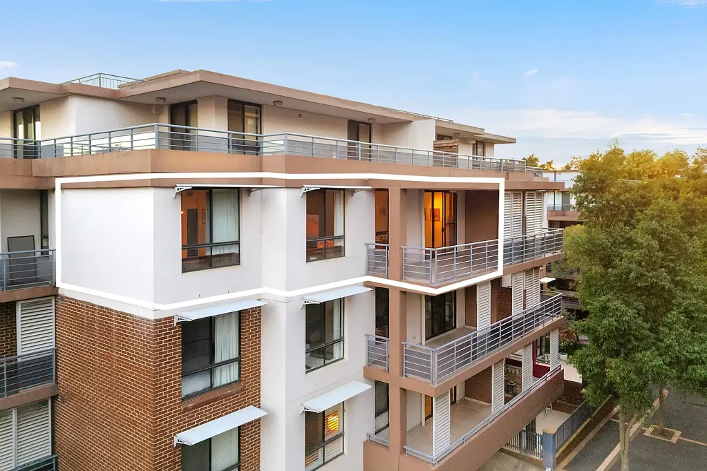 Ryde 3Moenga Superb waterside abode