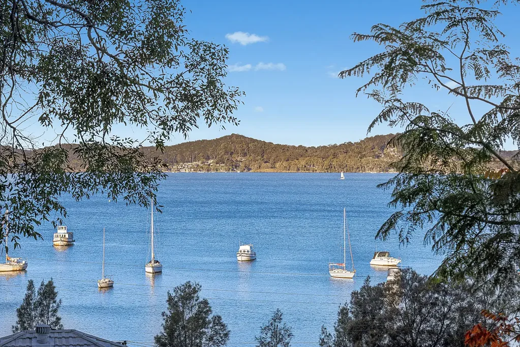 2A Thomas Street, Tascott, NSW 2250